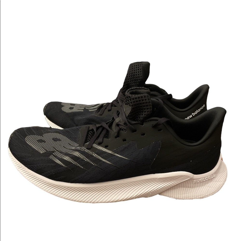 New Balance FuelCell Prism Black White Men Running Sneaker MFCPZBW Sz 12